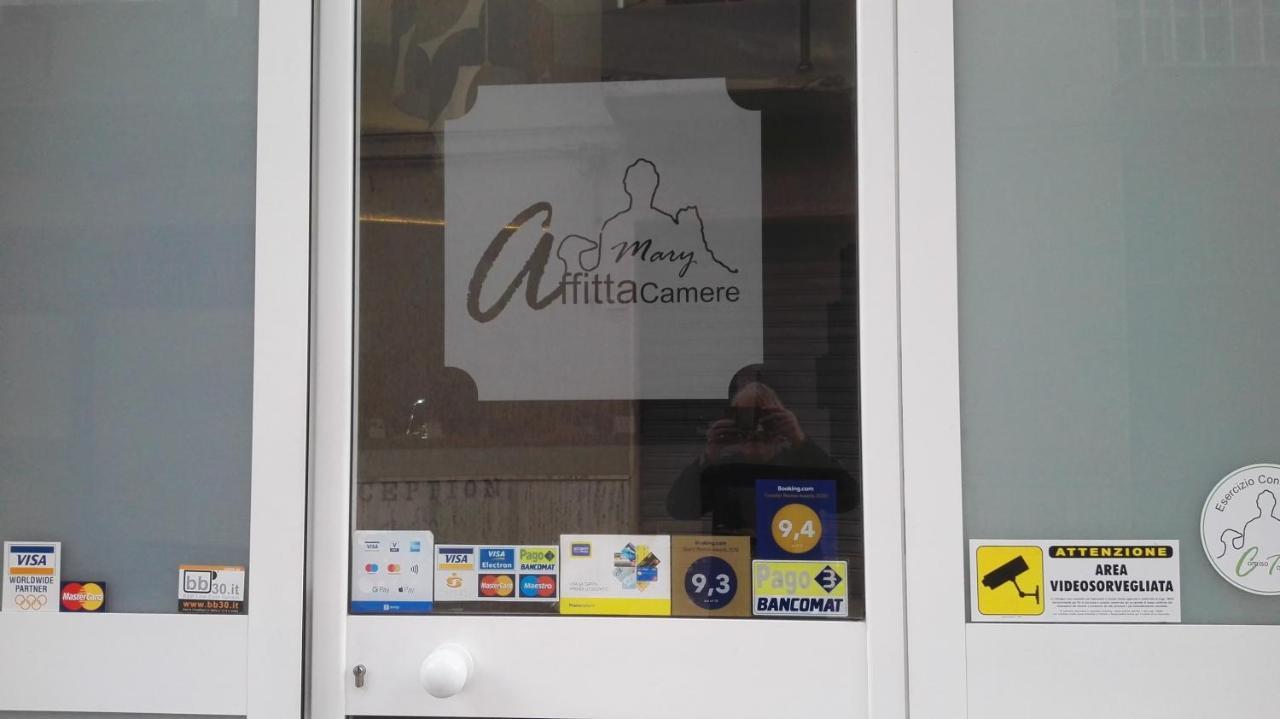 Mary Affittacamere Comiso Buitenkant foto